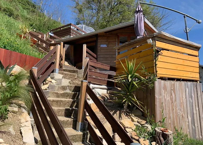 Chalet Et Bulle La Tete Dans Les Etoiles